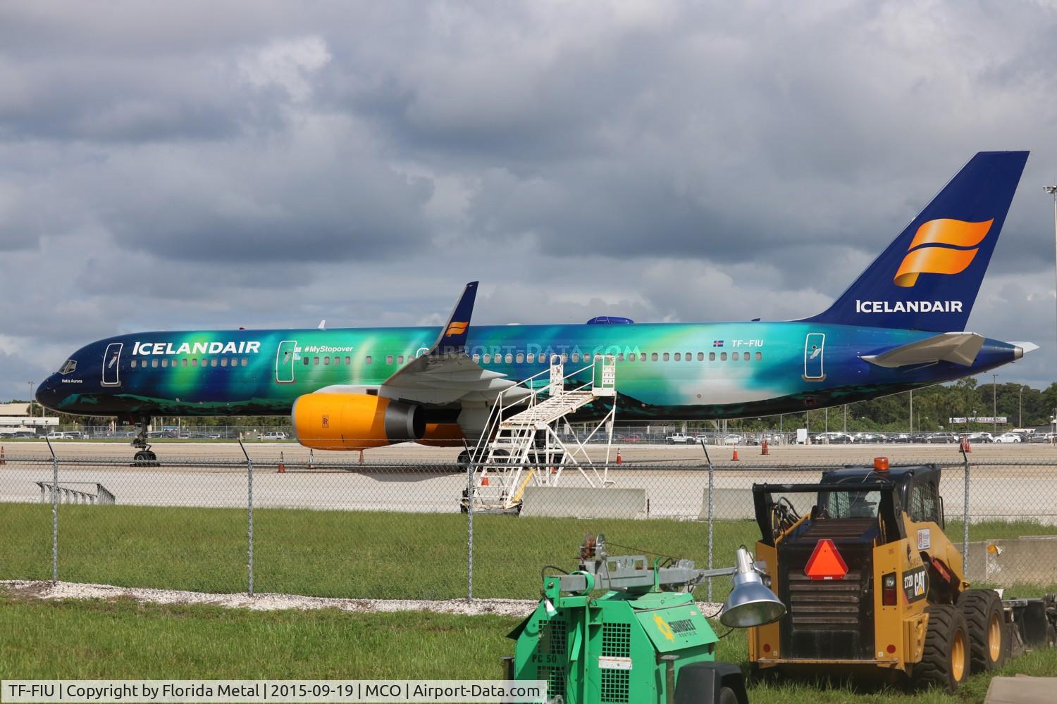 TF-FIU, 1994 Boeing 757-256 C/N 26243, Icelandair Northern Lights