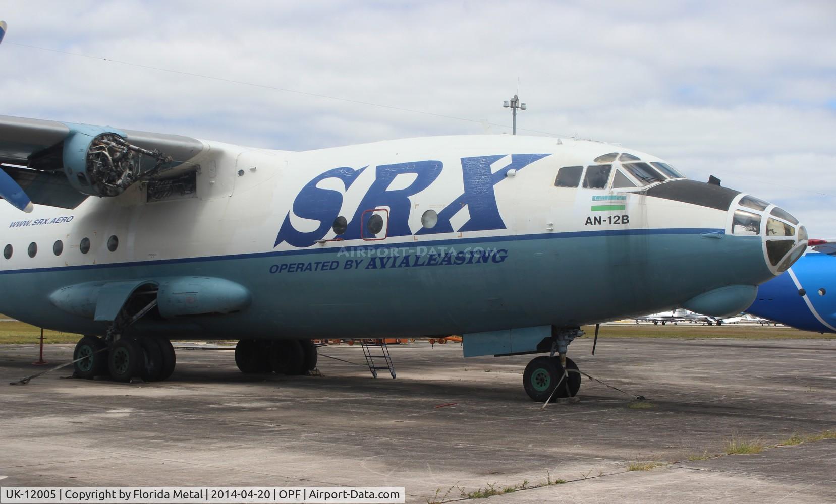 UK-12005, 1964 Antonov An-12B C/N 4342103, Avia Leasing Antonov 12