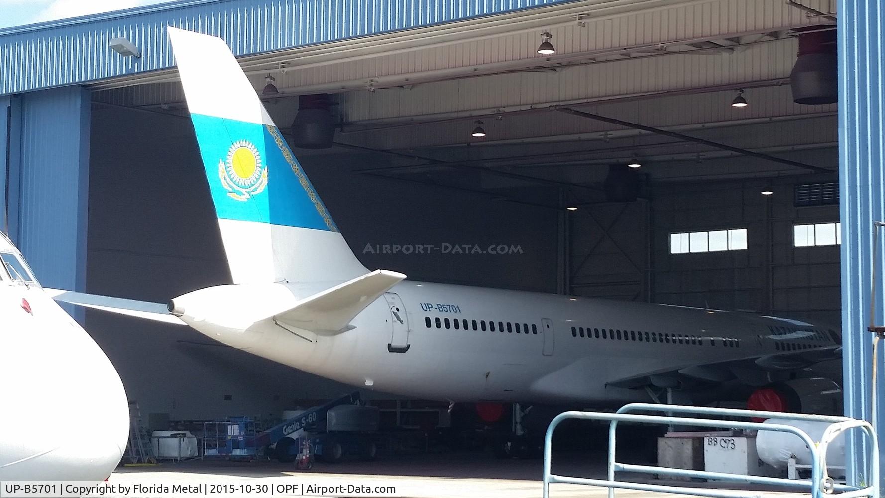 UP-B5701, 1986 Boeing 757-2M6 C/N 23454, Government of Kazakhstan 757