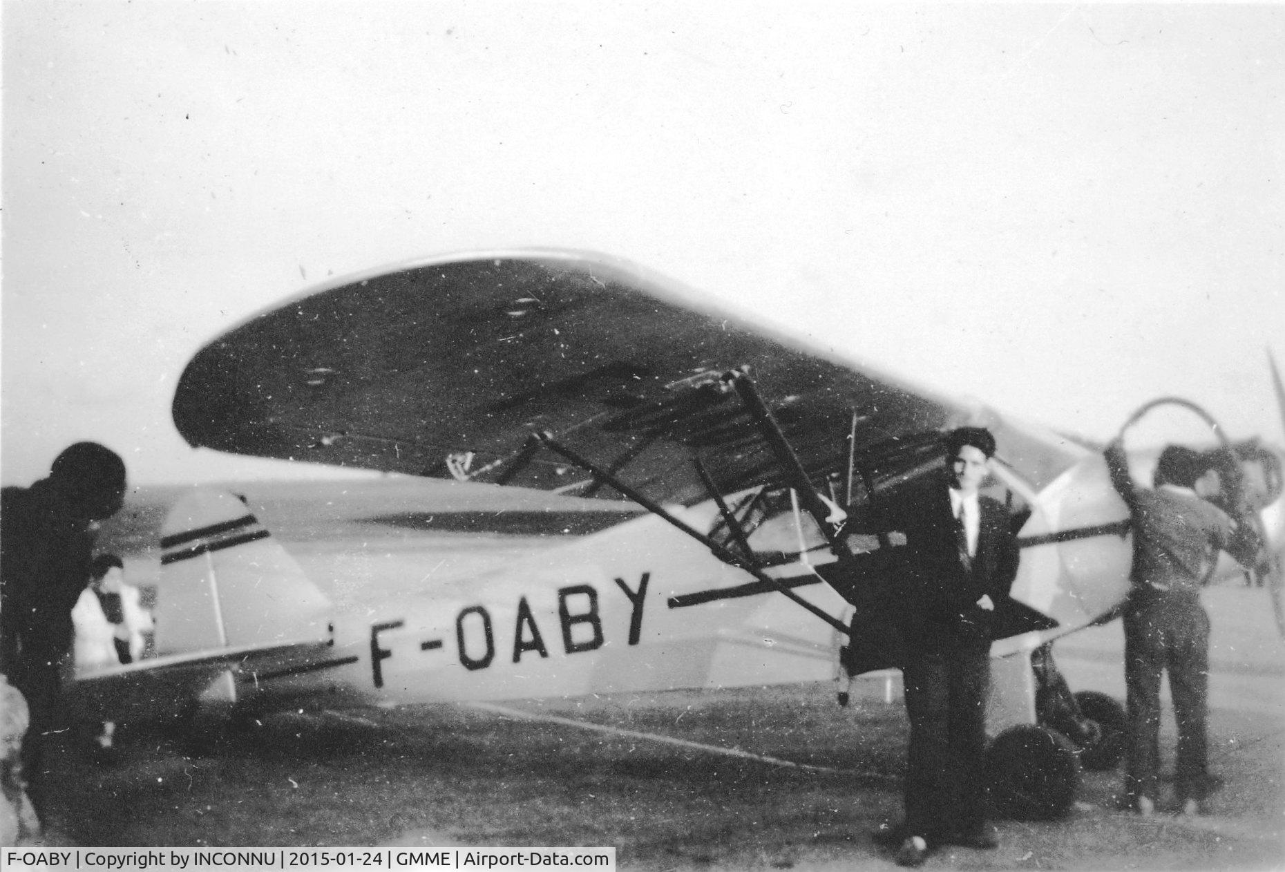 F-OABY, 1944 Piper L-4H Grasshopper (J3C-65D) C/N 12175, Aérodrome probable Rabat 1953, Pilote Roger JACQUET
