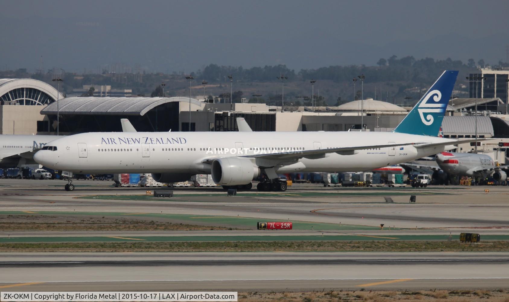 ZK-OKM, 2010 Boeing 777-306/ER C/N 38405, Air New Zealand