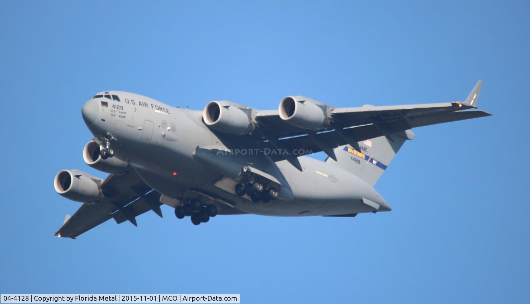 04-4128, 2004 Boeing C-17A Globemaster III C/N P-128, C-17 Globemaster