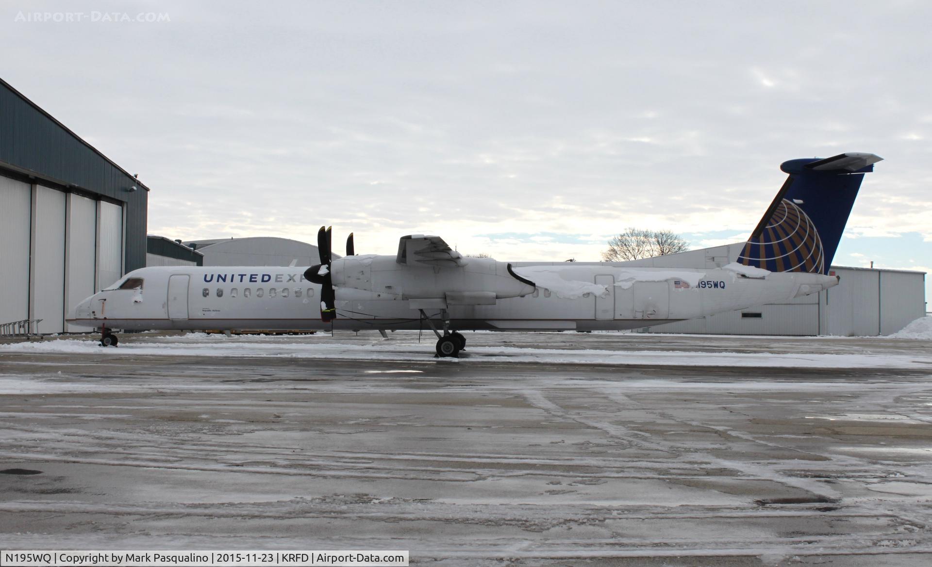 N195WQ, 2008 Bombardier DHC-8-402 Dash 8 C/N 4195, DHC-8-402