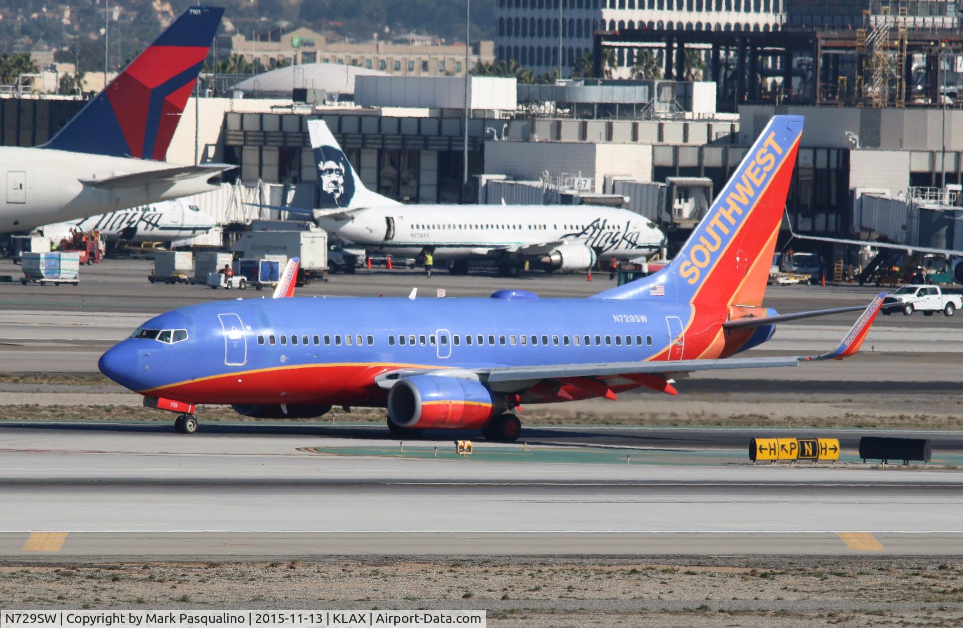 N729SW, 1999 Boeing 737-7H4 C/N 27861, Boeing 737-700