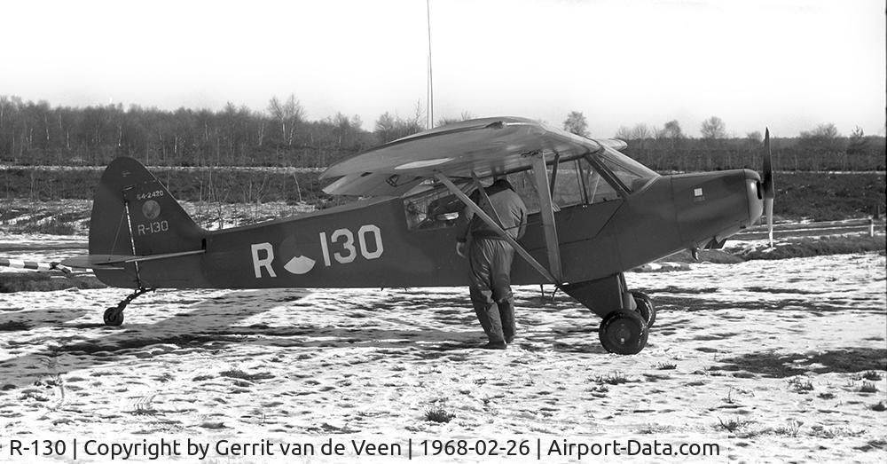 R-130, 1954 Piper L-21B Super Cub (PA-18-135) C/N 18-3820, 54-2420 parked at Ermelo LAS during wintry conditions, check 298SQ badge on tail