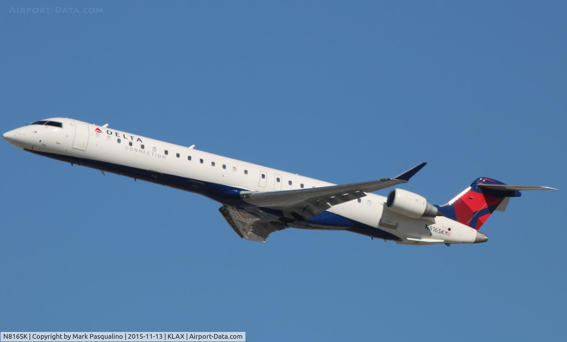 N816SK, 2006 Bombardier CRJ-900ER (CL-600-2D24) C/N 15105, CL600-2D24