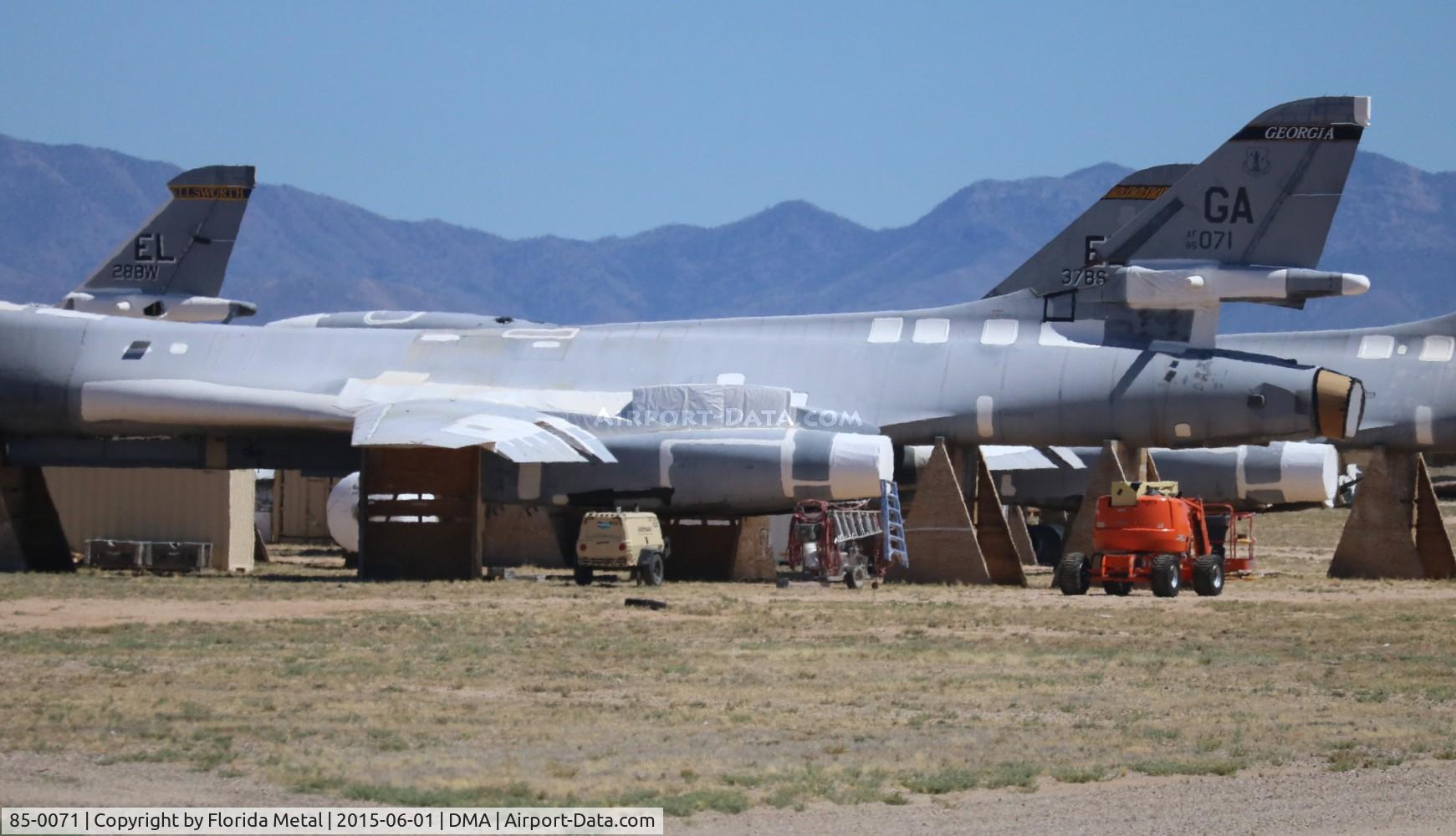 85-0071, 1985 Rockwell B-1B Lancer C/N 31, B-1 Mr Bones