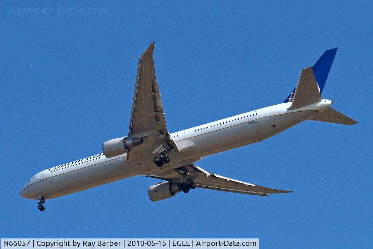 N66057, 2002 Boeing 767-424/ER C/N 29452, Boeing 767-424ER [29452] (Continental Airlines) Home~G 15/05/2010. On approach 27R.