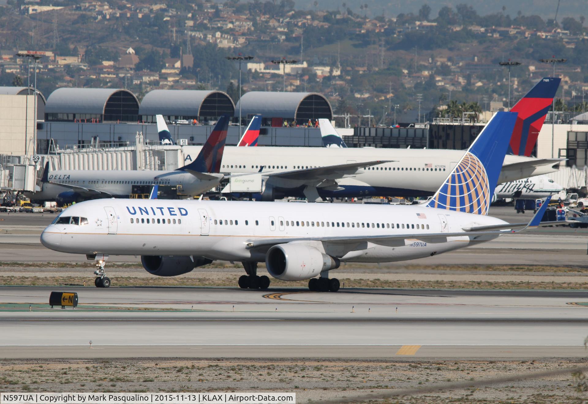 N597UA, 1998 Boeing 757-222 C/N 28750, Boeing 757-200