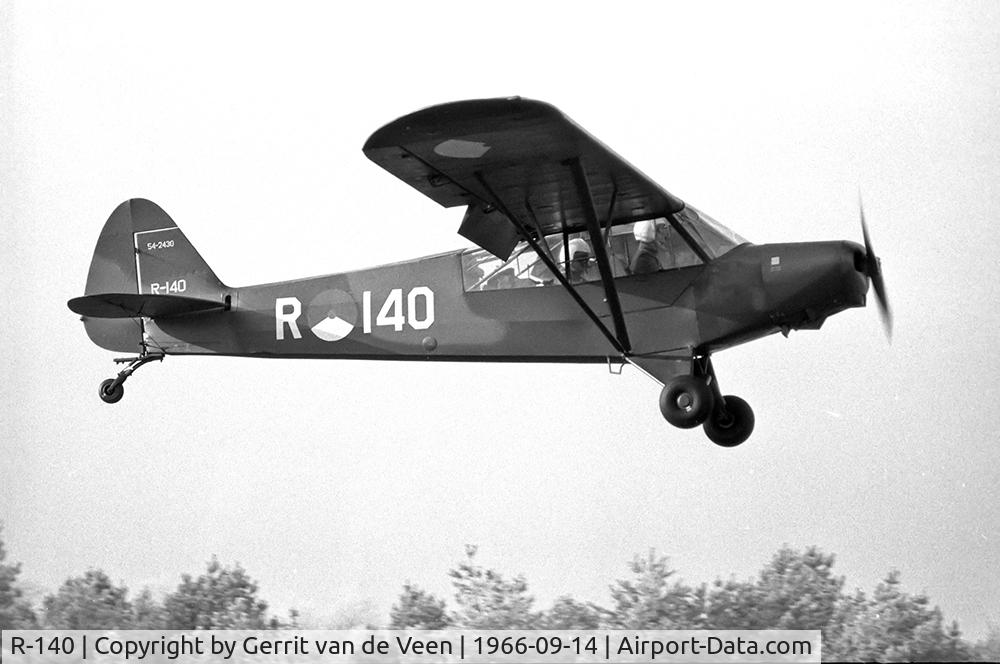 R-140, 1954 Piper L-21B Super Cub (PA-18-135) C/N 18-3830, the 54-2430 was a regular visitor at the Ermelo LAS