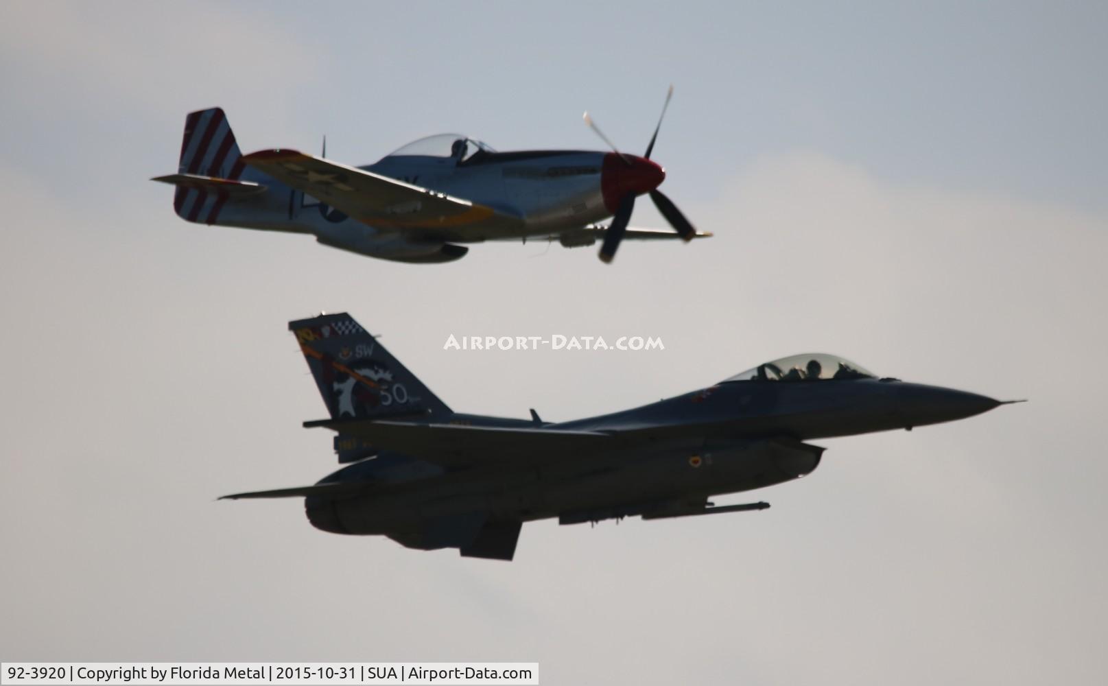 92-3920, Lockheed F-16C Fighting Falcon C/N CC-162, Heritage flight