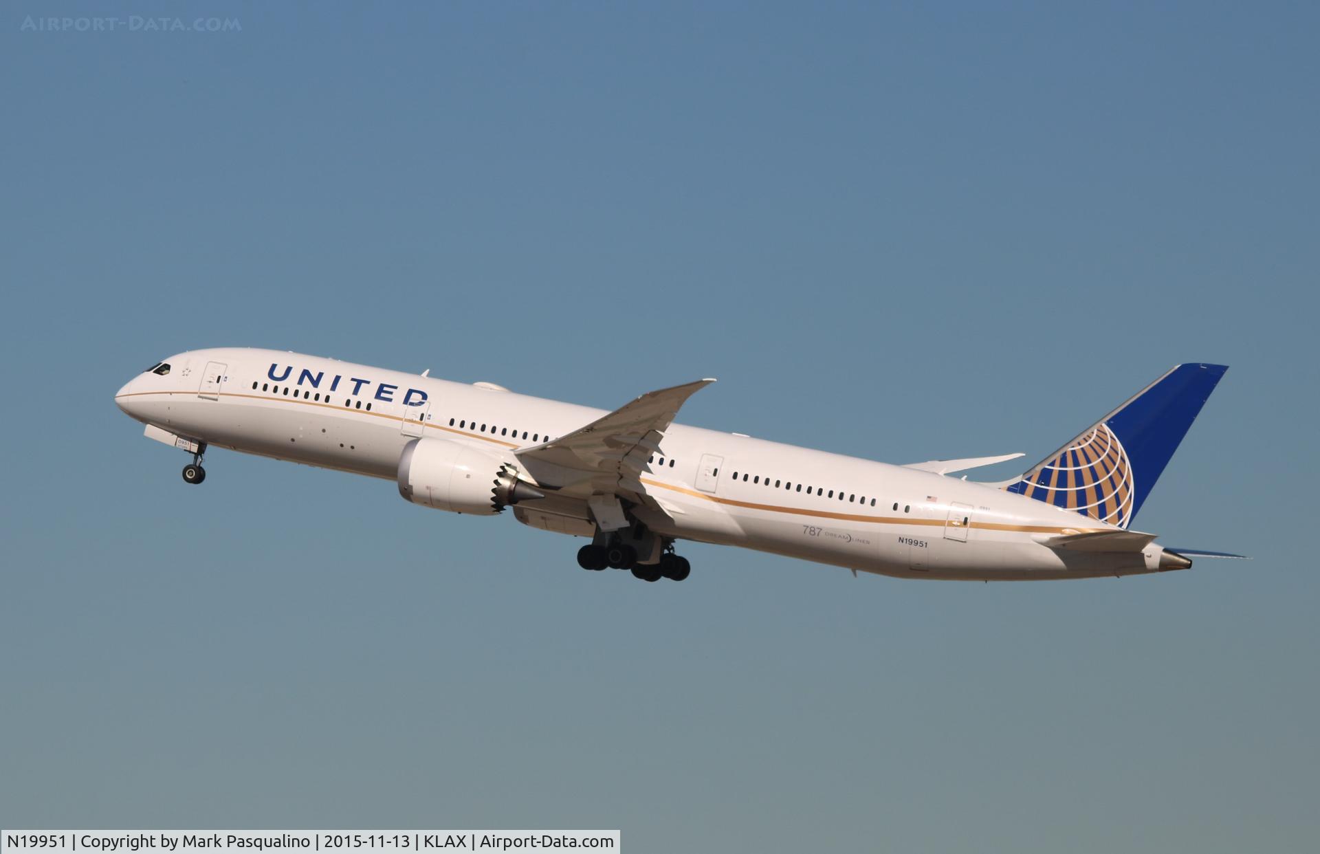N19951, 2014 Boeing 787-9 Dreamliner C/N 36402, Boeing 787-9