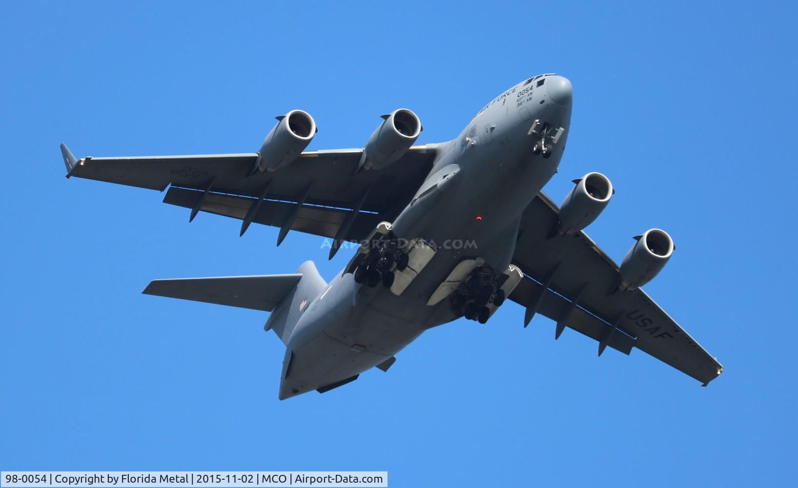 98-0054, 1998 Boeing C-17A Globemaster III C/N F-057, C-17A
