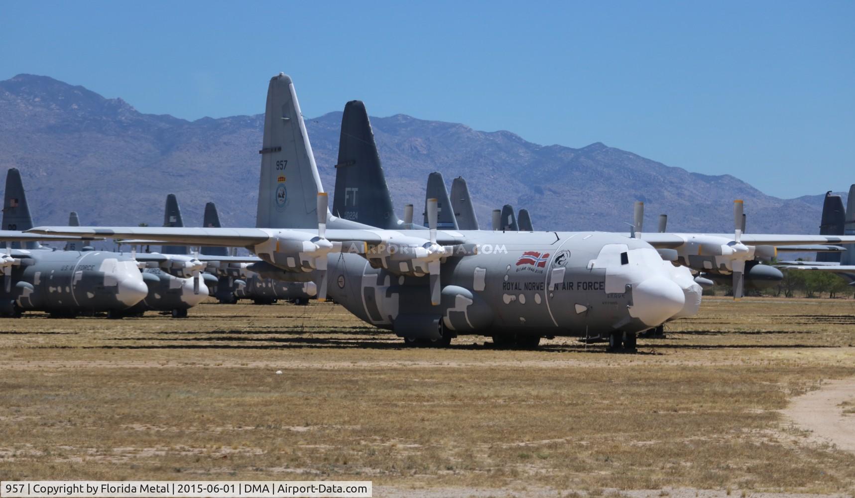 957, 1969 Lockheed C-130H Hercules C/N 382-4339, Royal Norwegian Air Force