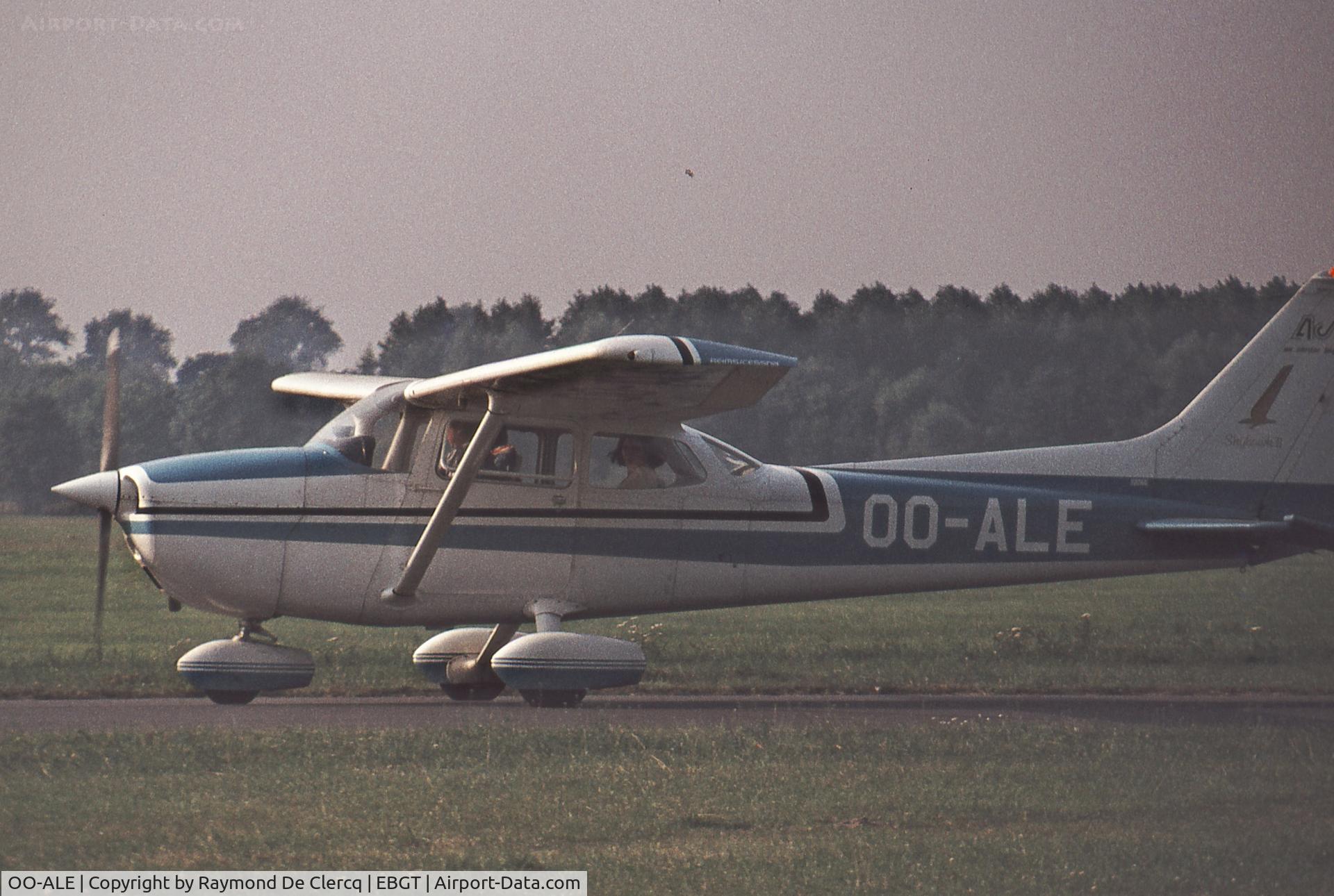 OO-ALE, 1974 Reims F172M II Skyhawk C/N 1126, Airfield Ghent 1975.