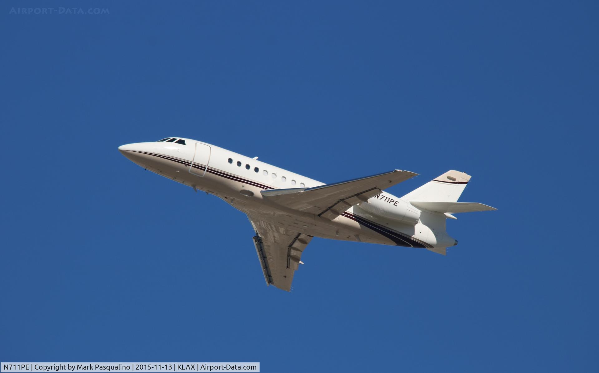 N711PE, 1999 Dassault Falcon 2000 C/N 105, Falcon 2000