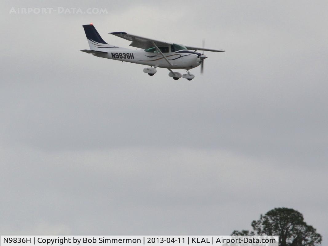 N9836H, 1981 Cessna 182R Skylane C/N 18268057, Arriving at Lakeland, FL - Sun N Fun 2013