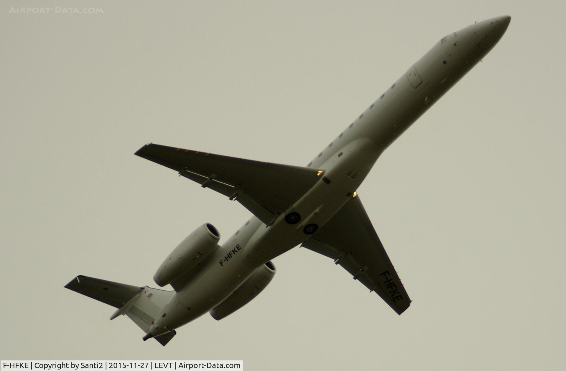 F-HFKE, 2000 Embraer ERJ-145LR (EMB-145LR) C/N 145299, Taking off, runway 22.