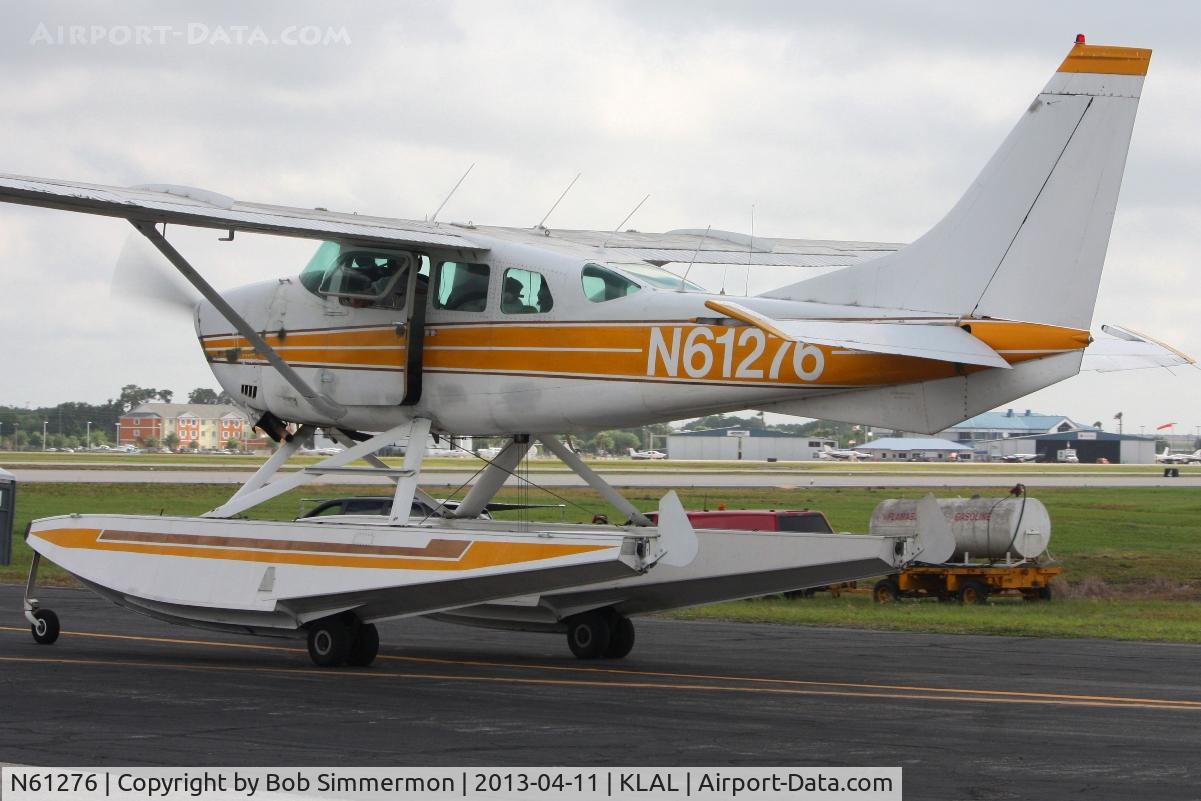 N61276, 1973 Cessna U206F Stationair C/N U20602069, Departing Lakeland, FL during Sun N Fun 2013