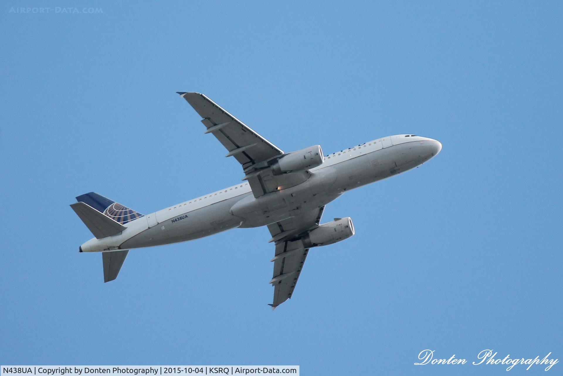 N438UA, 1997 Airbus A320-232 C/N 678, United Flight 475 (N438UA) departs Sarasota-Bradenton International Airport enroute to Chicago-O'Hare International Airport