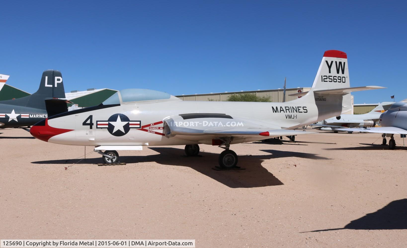125690, McDonnell F2H-2P Banshee C/N 348, F2H-2P