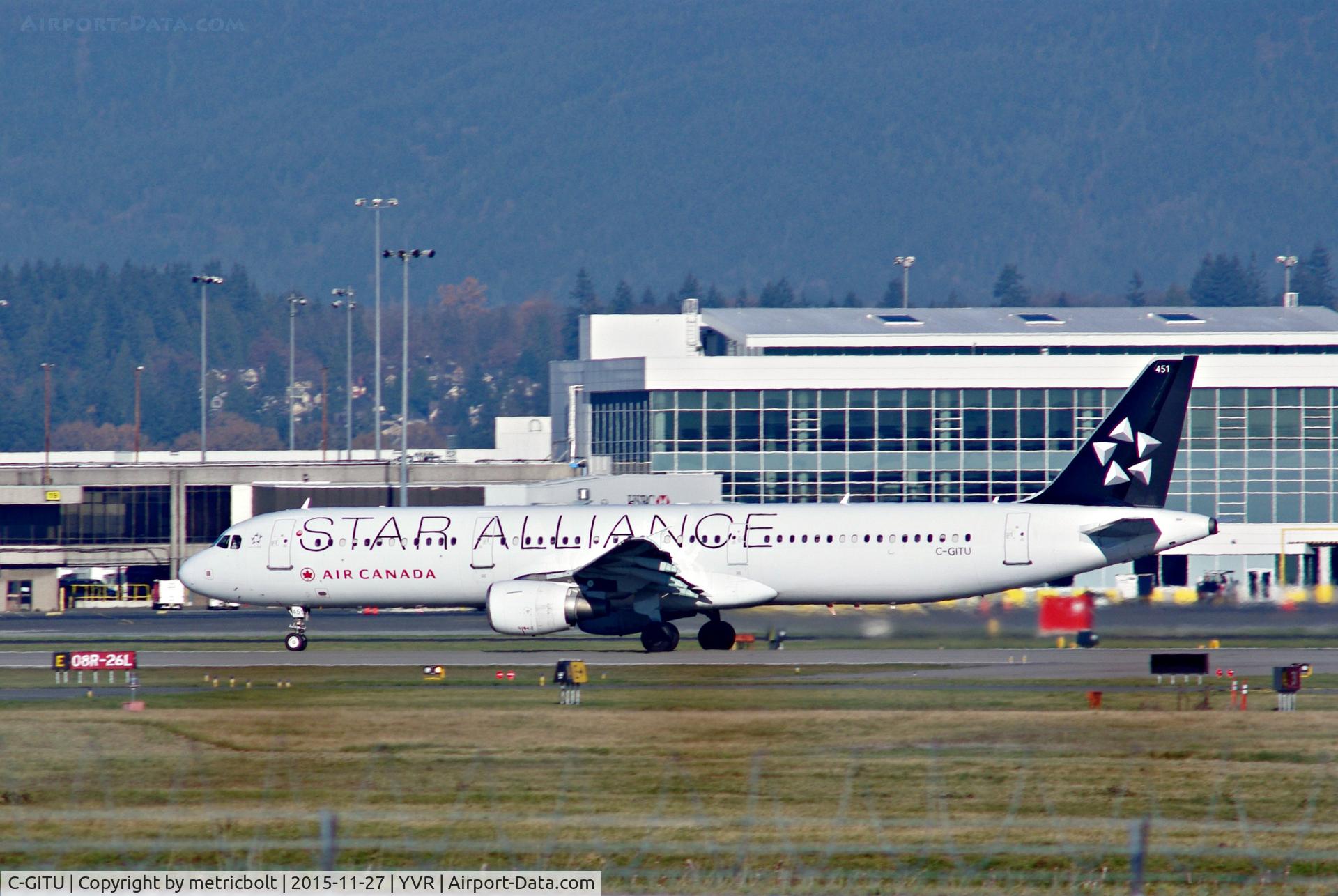 C-GITU, 2001 Airbus A321-211 C/N 1602, AC194 to YUL