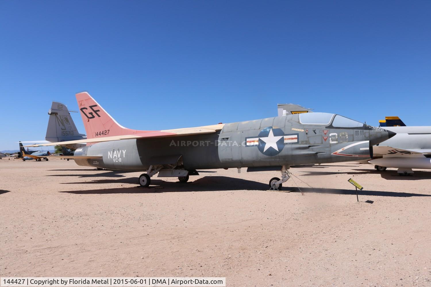 144427, Vought DF-8F Crusader C/N GF-29, DF-8F Crusader