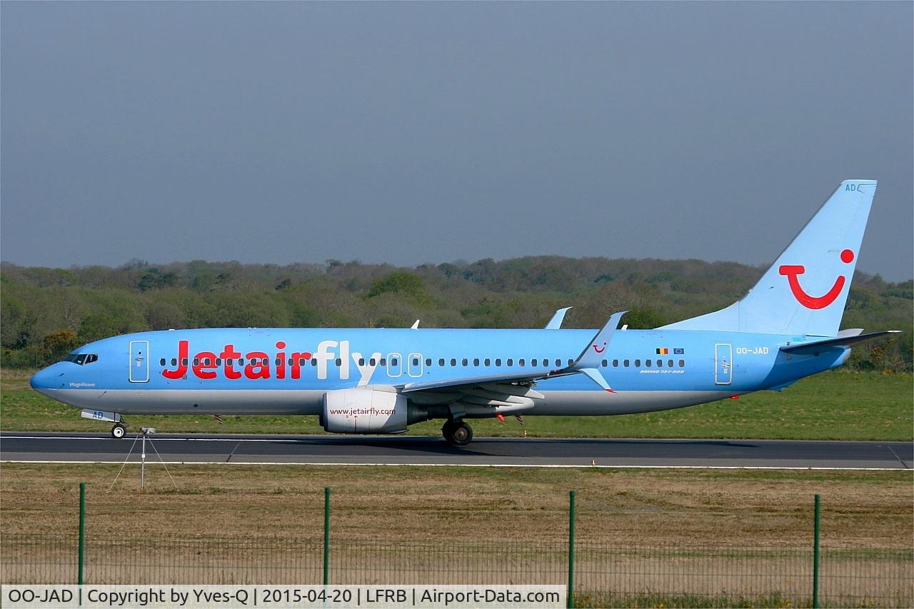 OO-JAD, 2011 Boeing 737-8K5 C/N 39093, Boeing 737-8K5, Taxiing to holding point rwy 07R, Brest-Bretagne airport (LFRB-BES)