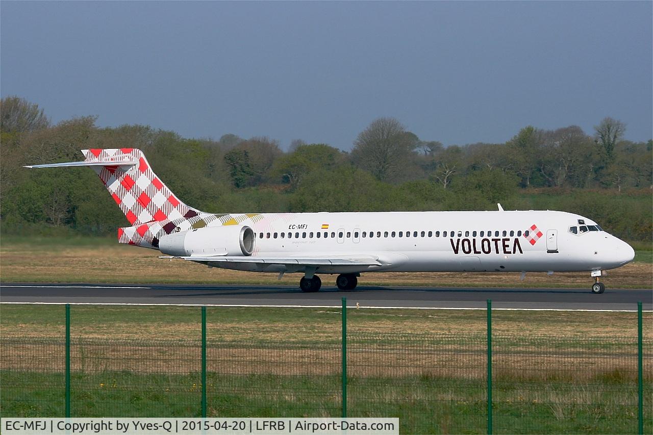 EC-MFJ, 2000 Boeing 717-2CM C/N 55060, Boeing 717-2CM, Take off run rwy 07R, Brest-Bretagne airport (LFRB-BES)