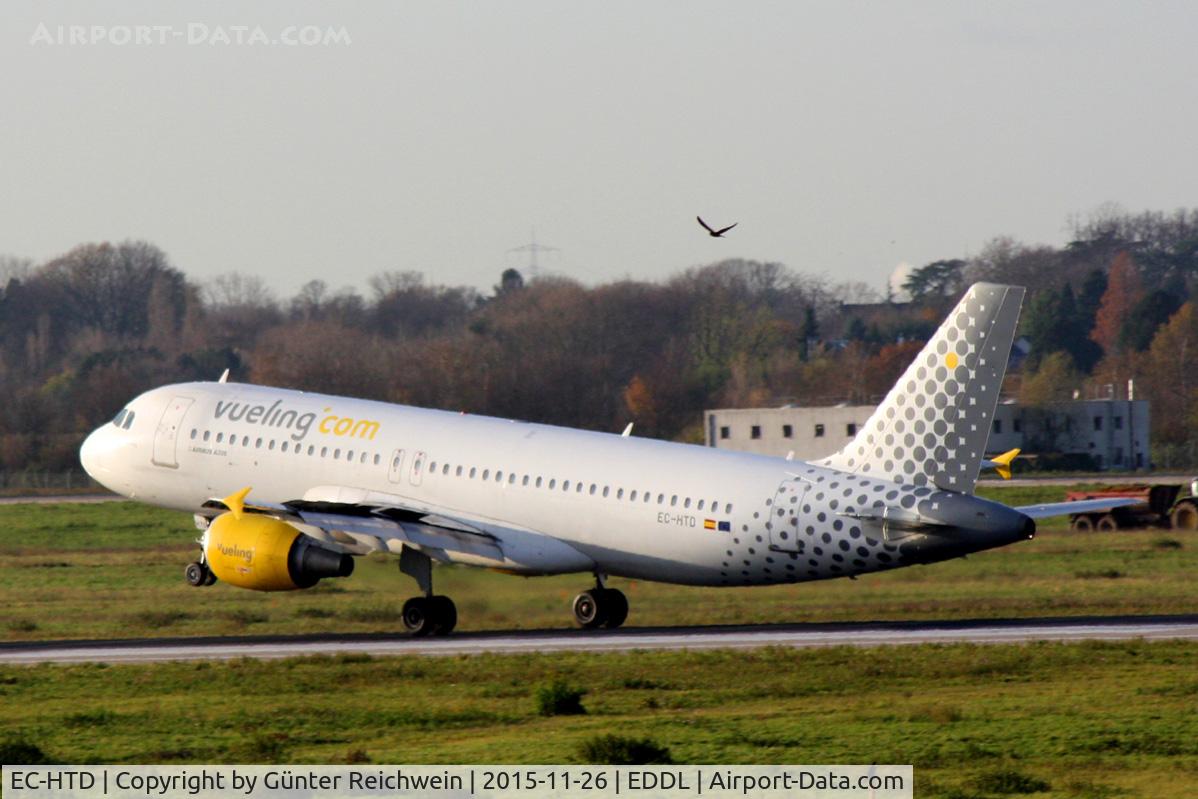 EC-HTD, 2001 Airbus A320-214 C/N 1550, Departing