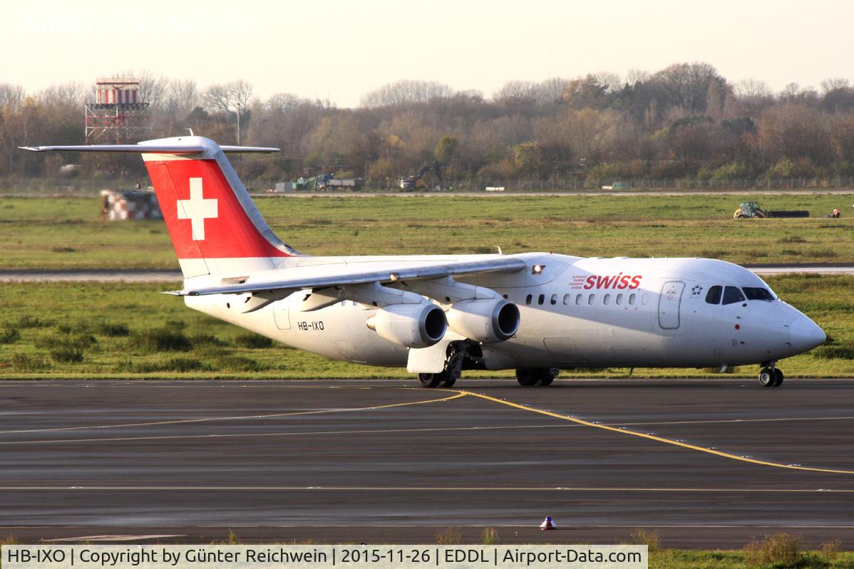 HB-IXO, 1996 British Aerospace Avro 146-RJ100 C/N E3284, Departing