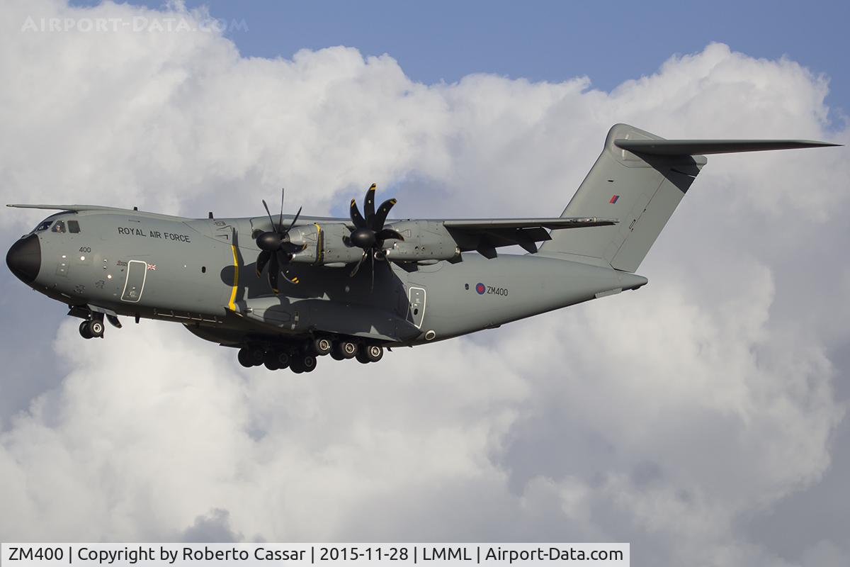 ZM400, 2014 Airbus A400M Atlas C.1 C/N 015, Runway 31