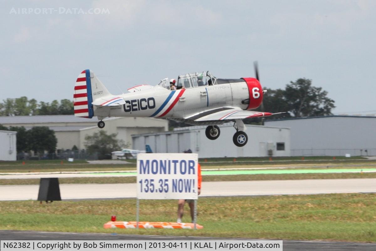 N62382, 1940 North American SNJ-2 Texan C/N 2039, Sun N Fun 2013