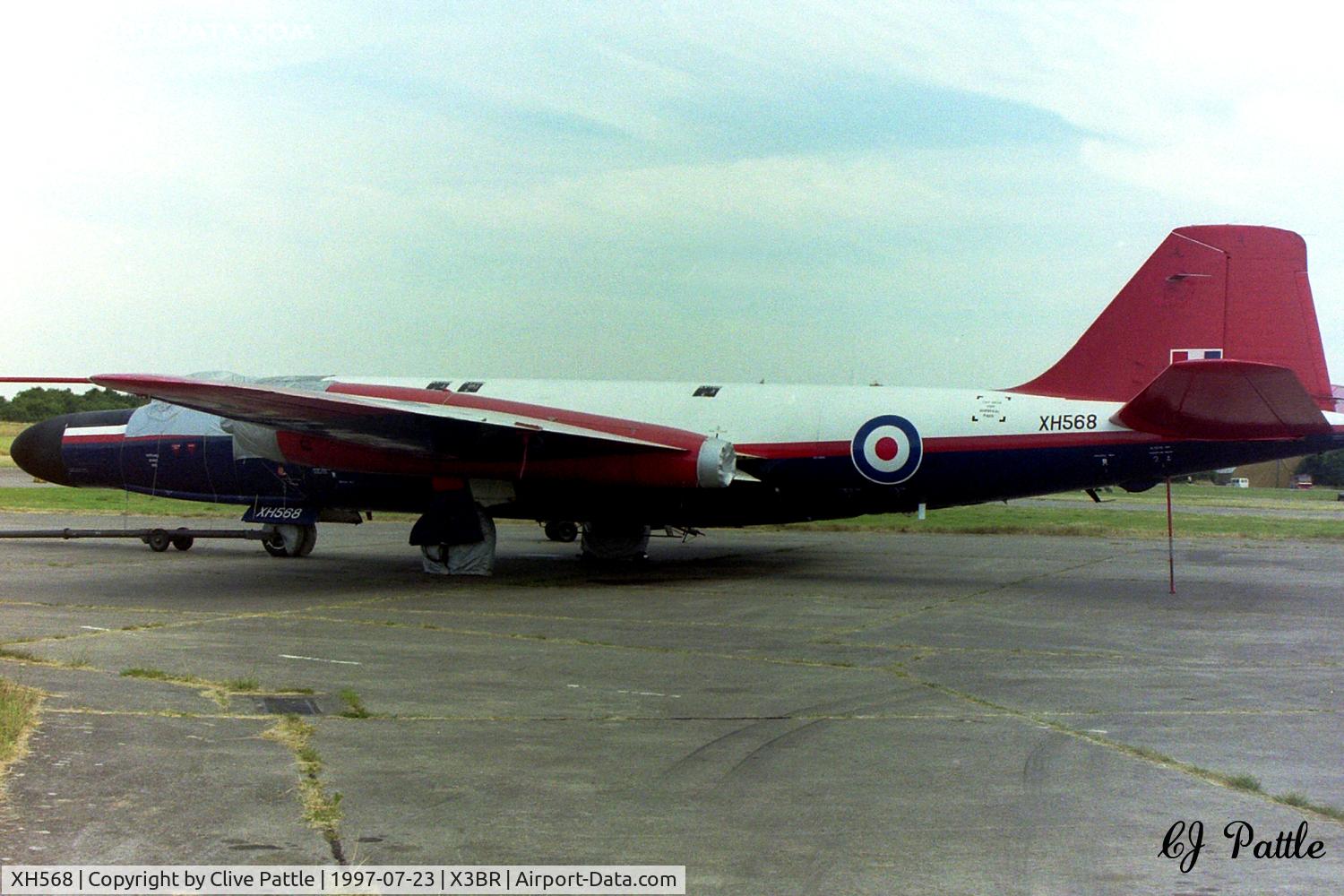 XH568, English Electric Canberra B.6 C/N EEP71105, parked up at Bruntingthorpe X3BR