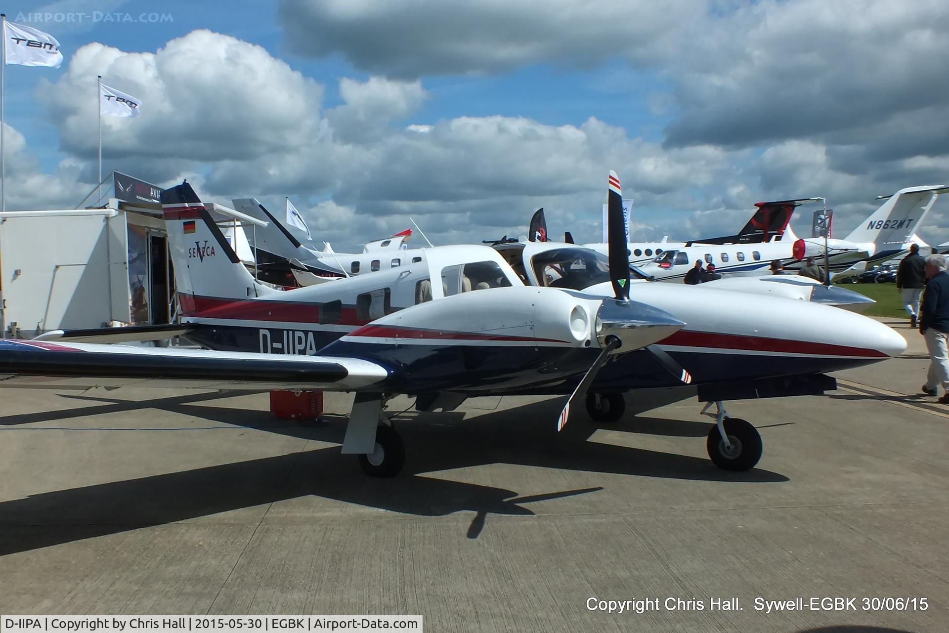 D-IIPA, Piper PA-34-220T Seneca V C/N 34-49102, at Aeroexpo 2015