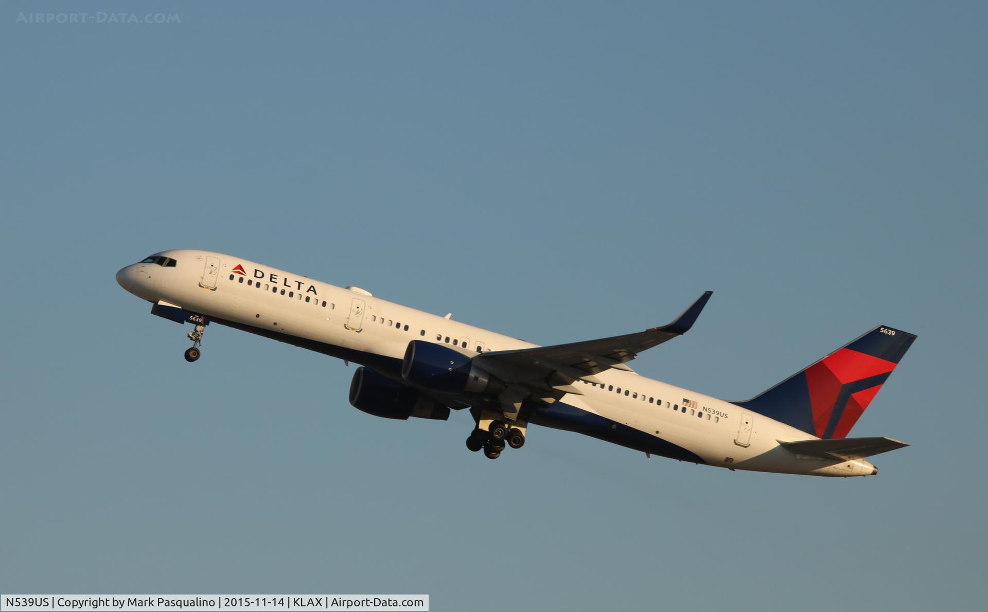 N539US, 1996 Boeing 757-251 C/N 26486, Boeing 757-200