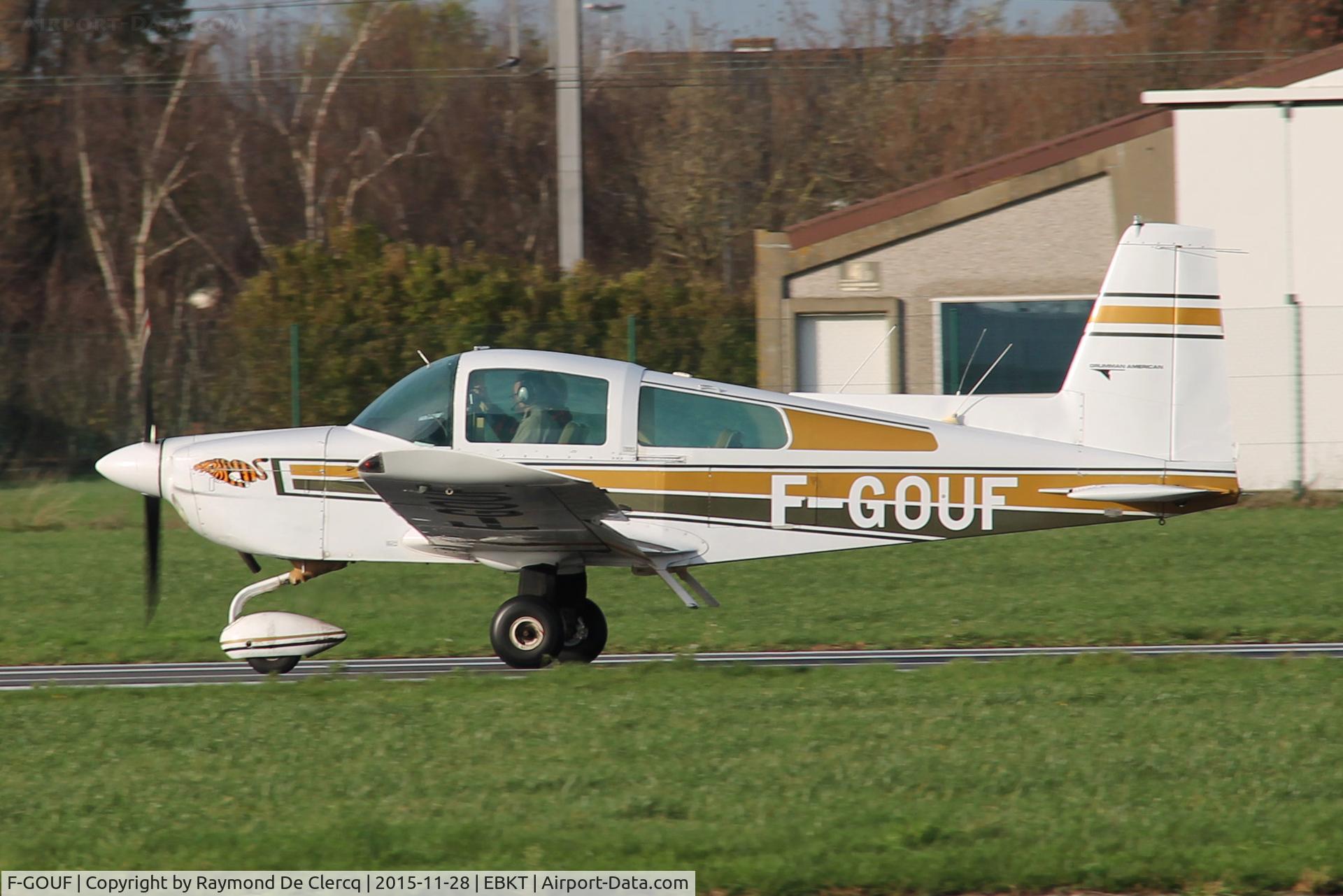 F-GOUF, 1976 Grumman American AA-5B Tiger C/N AA5B-0275, Taking off at Wevelgem.