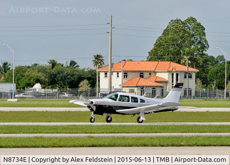 N8734E, 1976 Piper PA-28R-200 C/N 28R-7635208, Tamiami