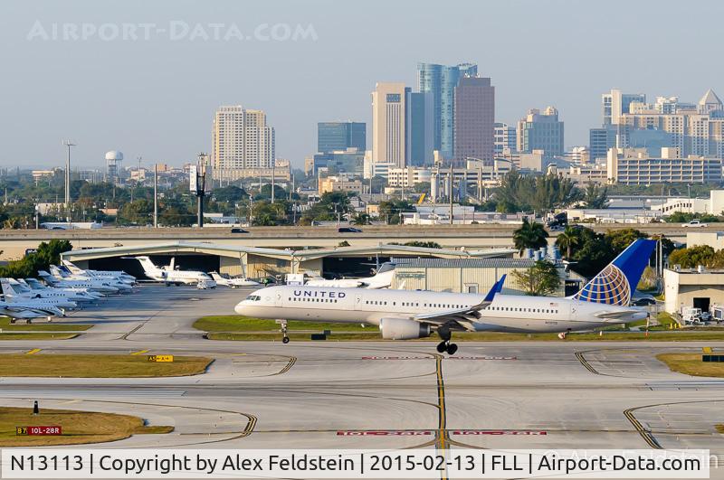 N13113, 1995 Boeing 757-224 C/N 27555, Ft. Lauderdale
