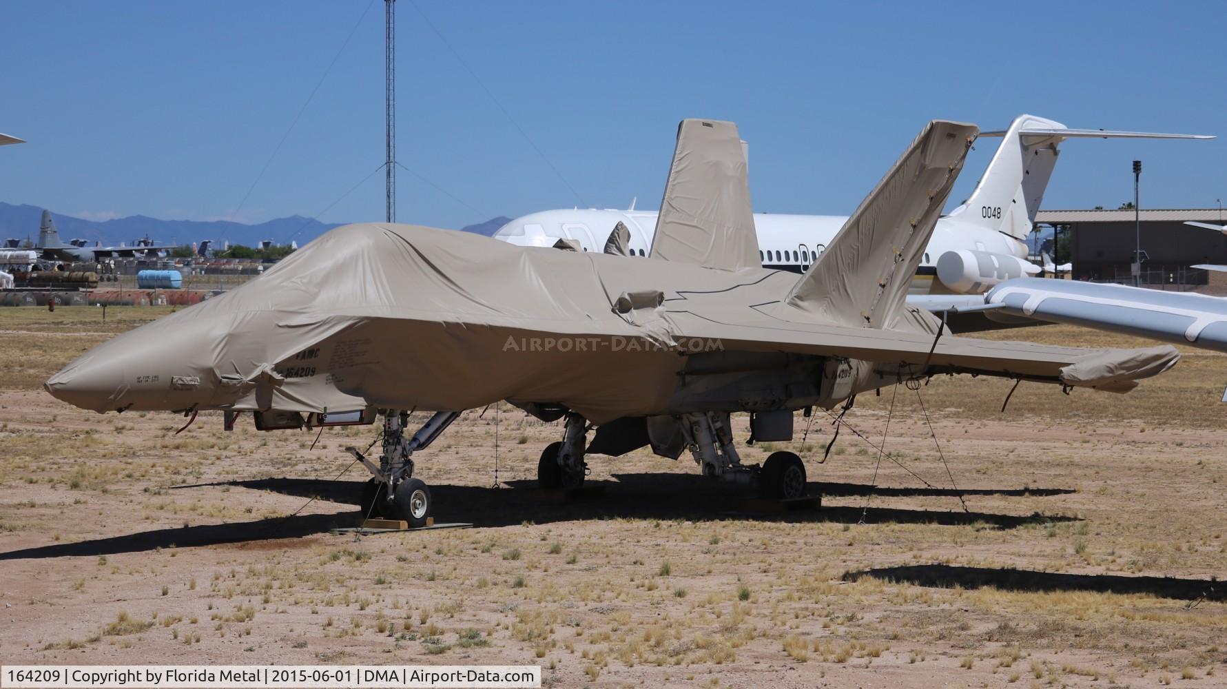 164209, McDonnell Douglas F/A-18C Hornet C/N 972/C201, F/A-18C wrapped in a 