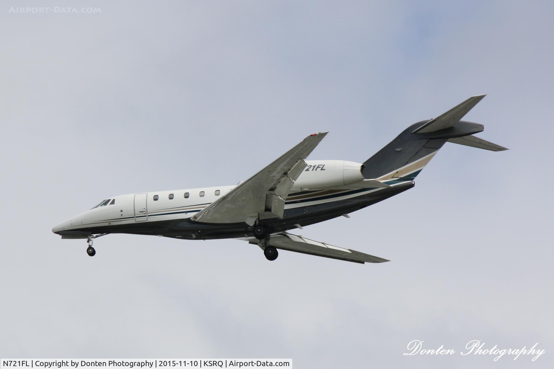 N721FL, 1999 Cessna 750 Citation X Citation X C/N 750-0091, Options Flight 721 (N721FL) arrives at Sarasota-Bradenton International Airport following flight from Tampa International Airport