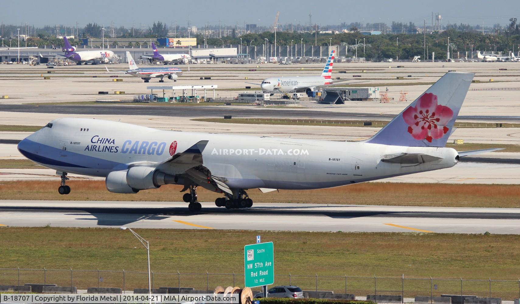 B-18707, 2001 Boeing 747-409F/SCD C/N 30764, China Airlines Cargo
