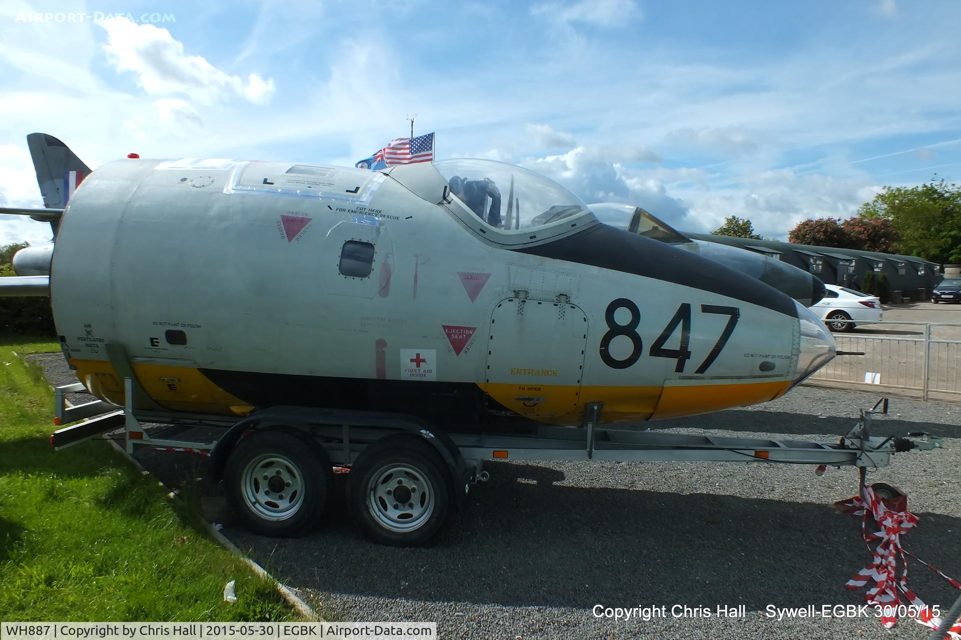 WH887, English Electric Canberra TT.18 C/N SH1644, at Aeroexpo 2015