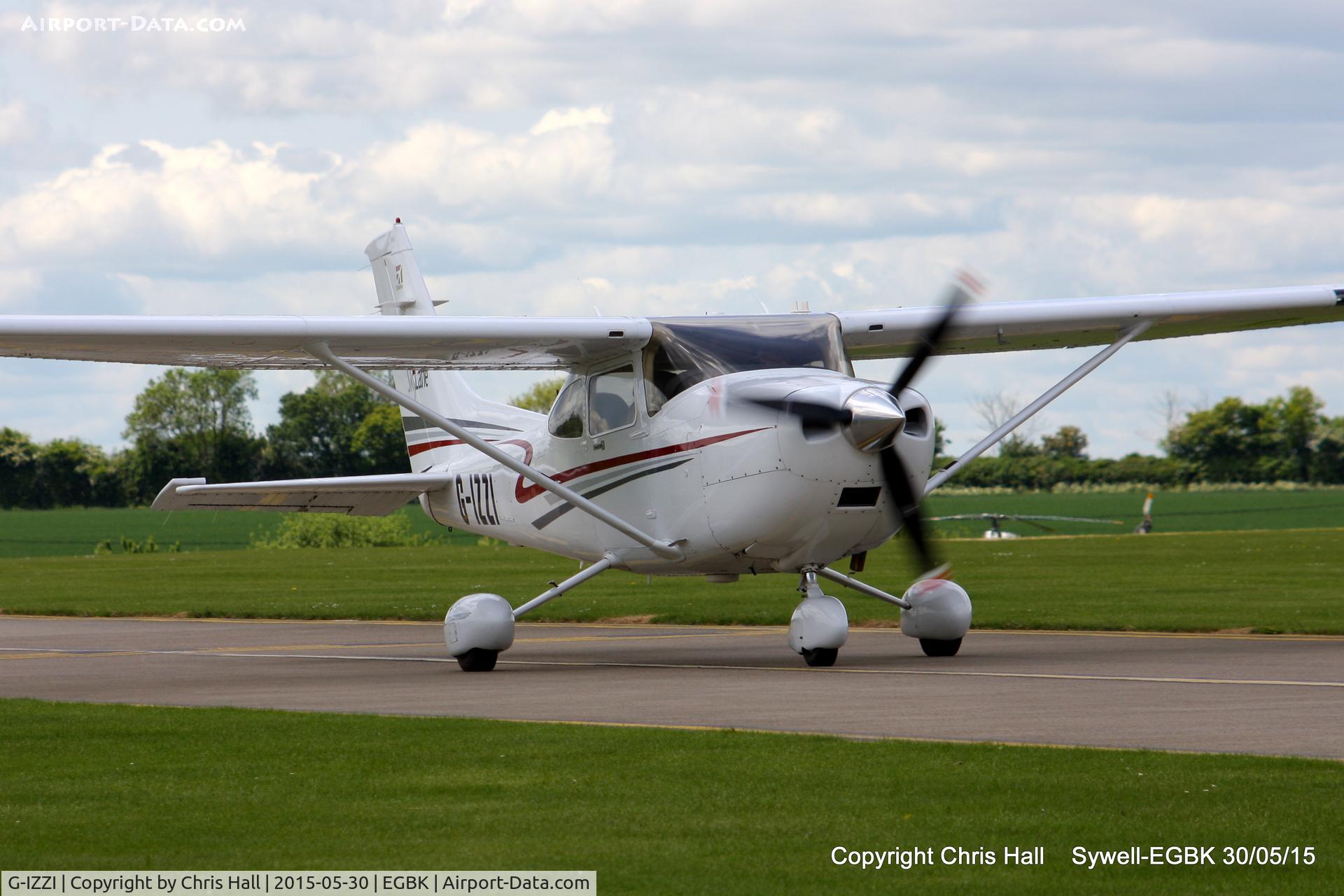 G-IZZI, 2001 Cessna T182T Turbo Skylane C/N T18208100, at Aeroexpo 2015