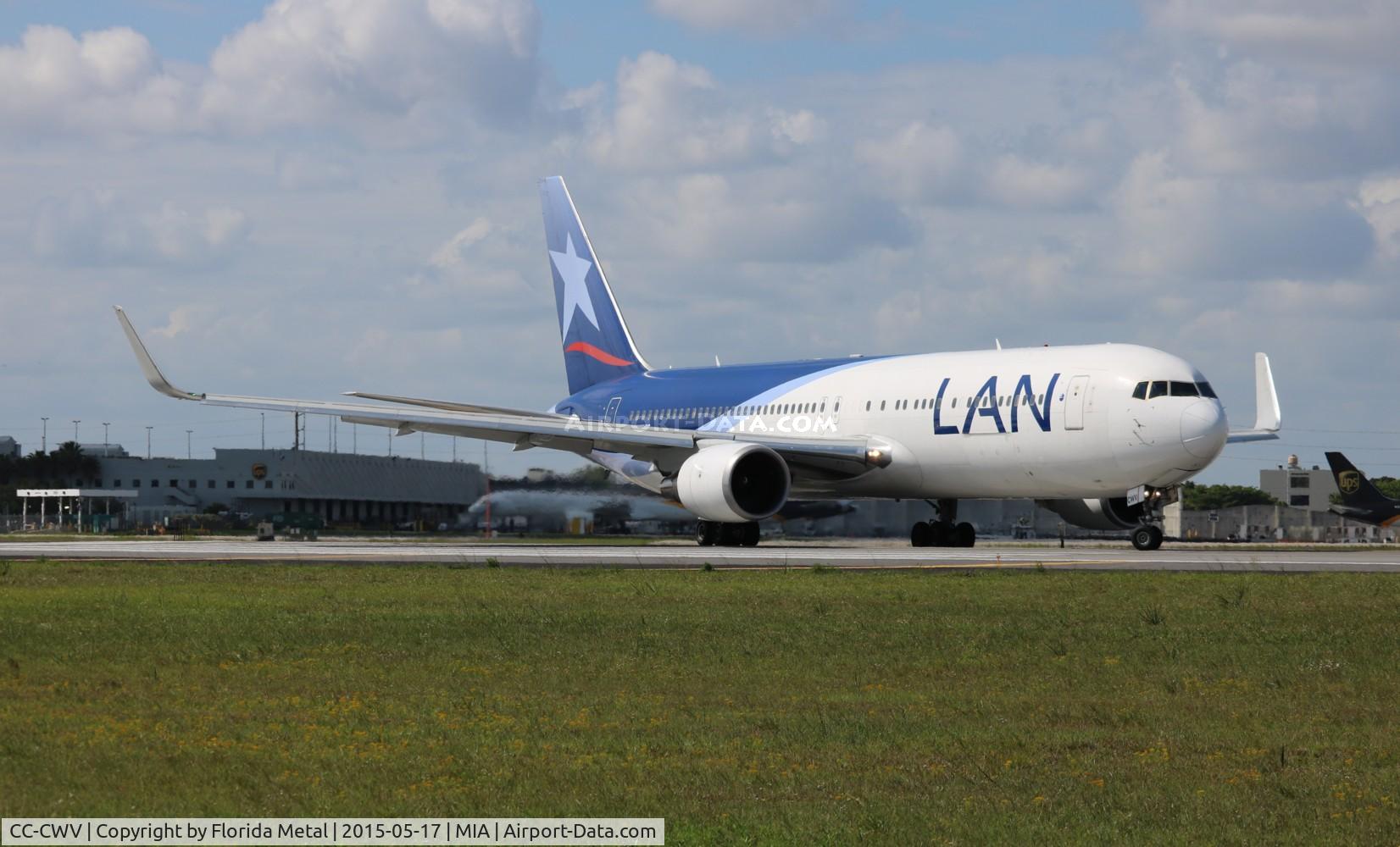 CC-CWV, 2007 Boeing 767-316/ER C/N 35230, LAN Chile