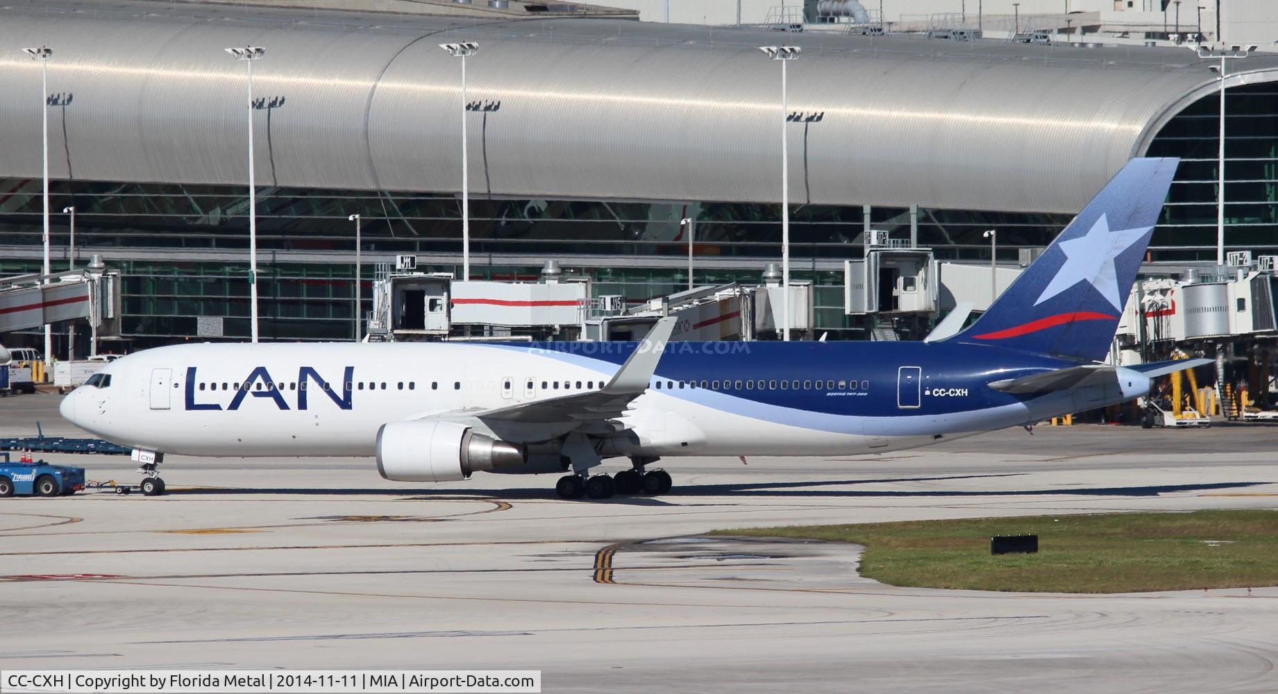 CC-CXH, 2008 Boeing 767-316/ER C/N 35698, LAN 767-300