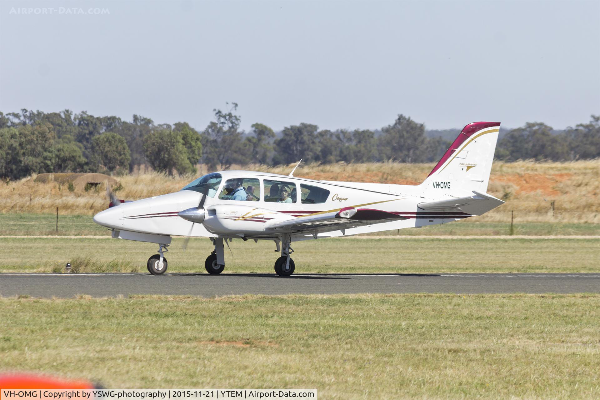 VH-OMG, 1979 Grumman American GA-7 Cougar C/N GA7-0088, Grumman American GA-7 Cougar (VH-OMG) taxiing at Temora Airport.