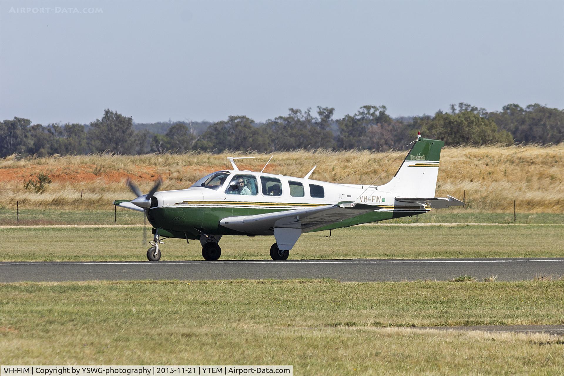 VH-FIM, 1973 Beech A36 Bonanza 36 C/N E-434, Bizair Aircraft (VH-FIM) Beech A36 Bonanza taxiing at Temora Airport.