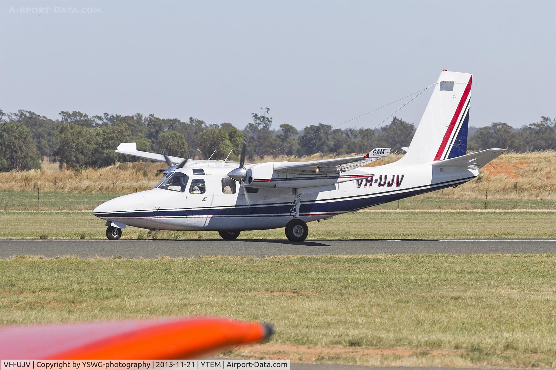 VH-UJV, 1973 Aero Commander 500-S C/N 3161, GAM Air (VH-UJV) Aero Commander 500S Shrike Commander taxiing at Temora Airport.