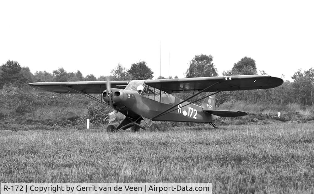 R-172, 1954 Piper L-21B Super Cub (PA-18-135) C/N 18-3862, Ermelo LAS 1970, GPLV badge on tail